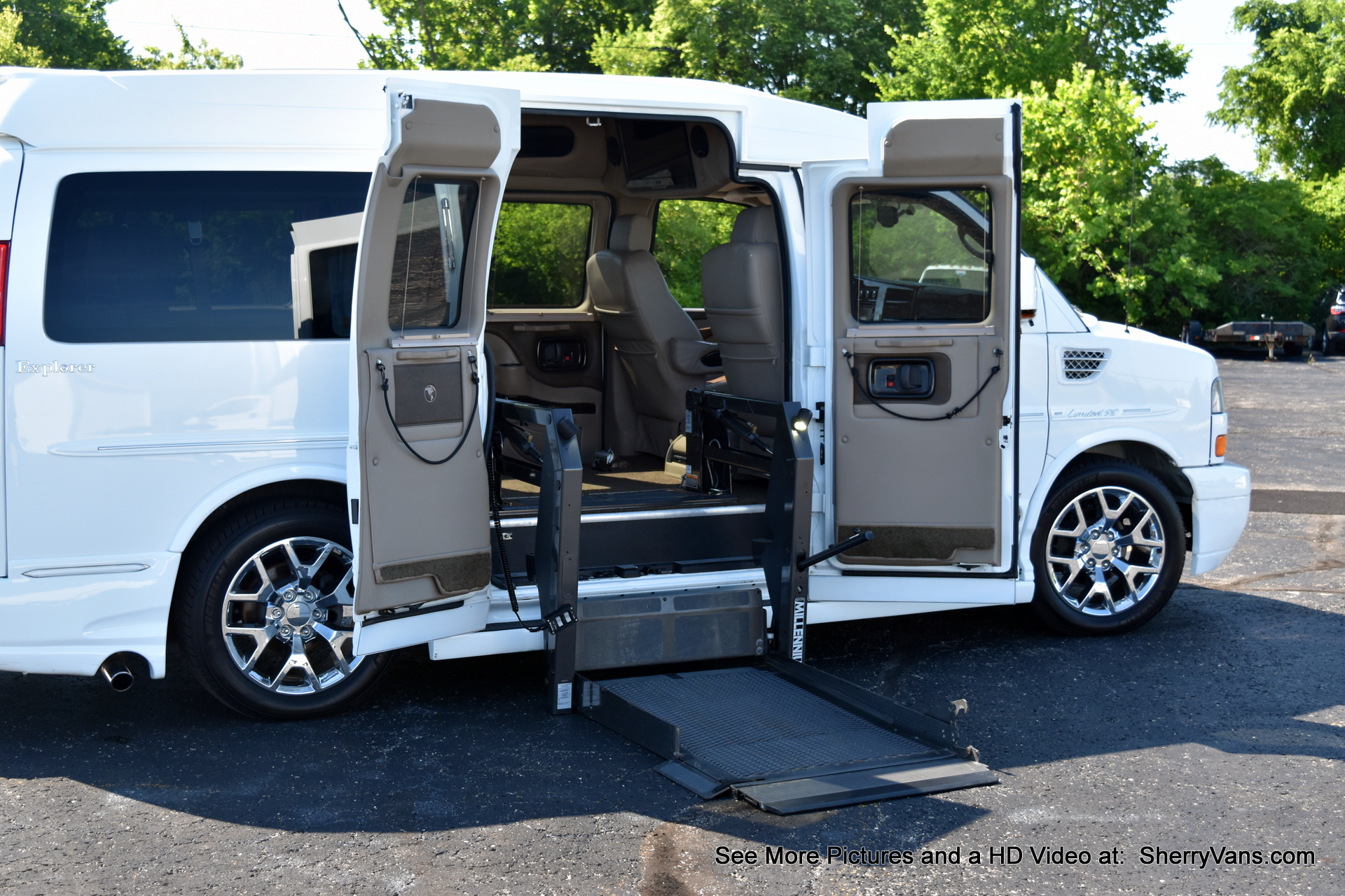 2013 GMC Conversion Van Explorer Vans Mobility CP16342T