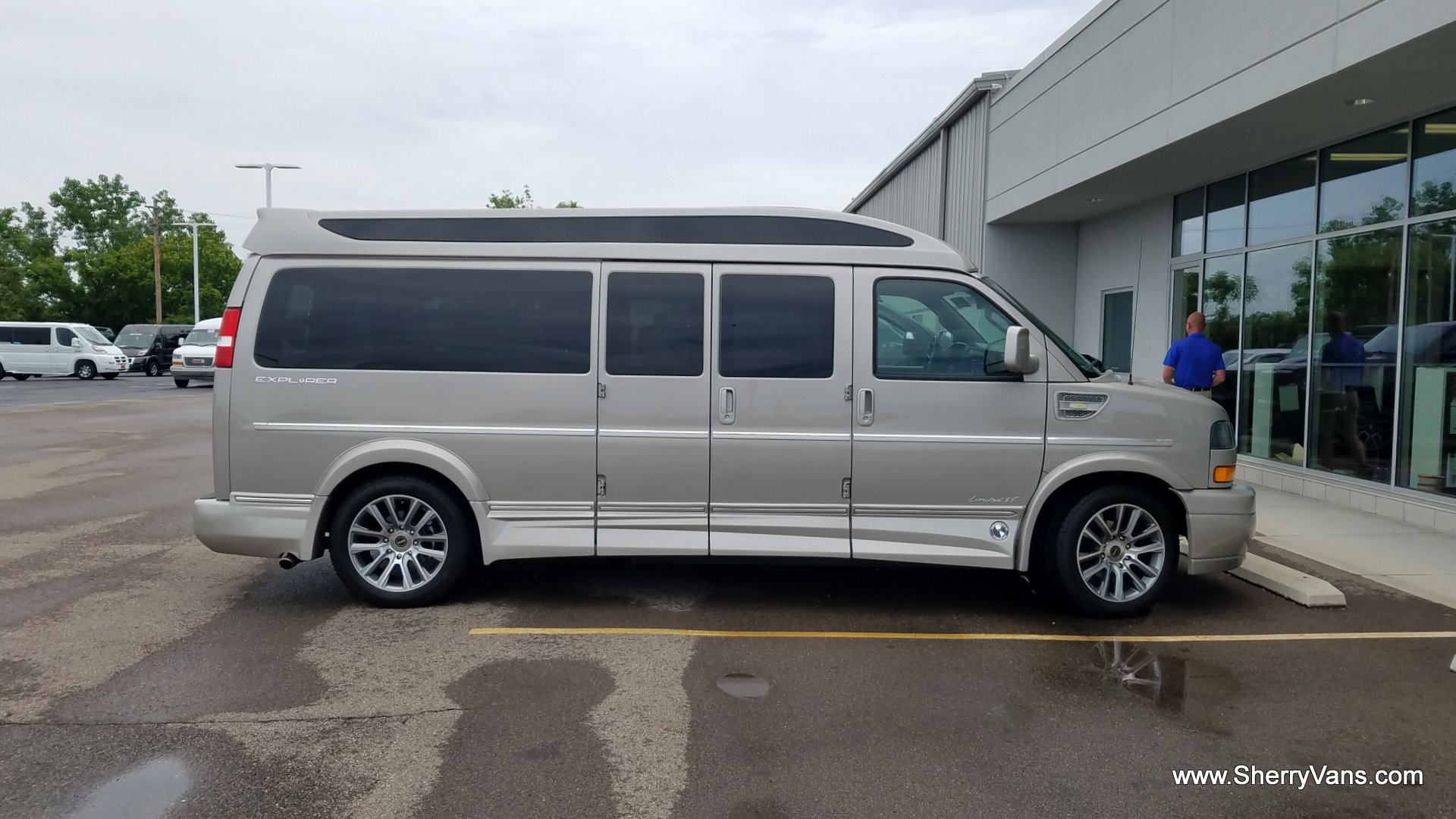 2020 GMC Conversion Van Explorer Vans 9 Passenger CP16569T