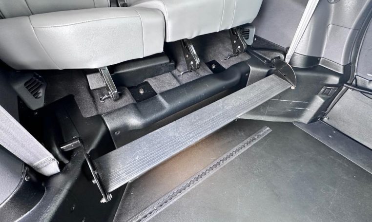 2021 Toyota Sienna – Braunability Side-entry Mobility 