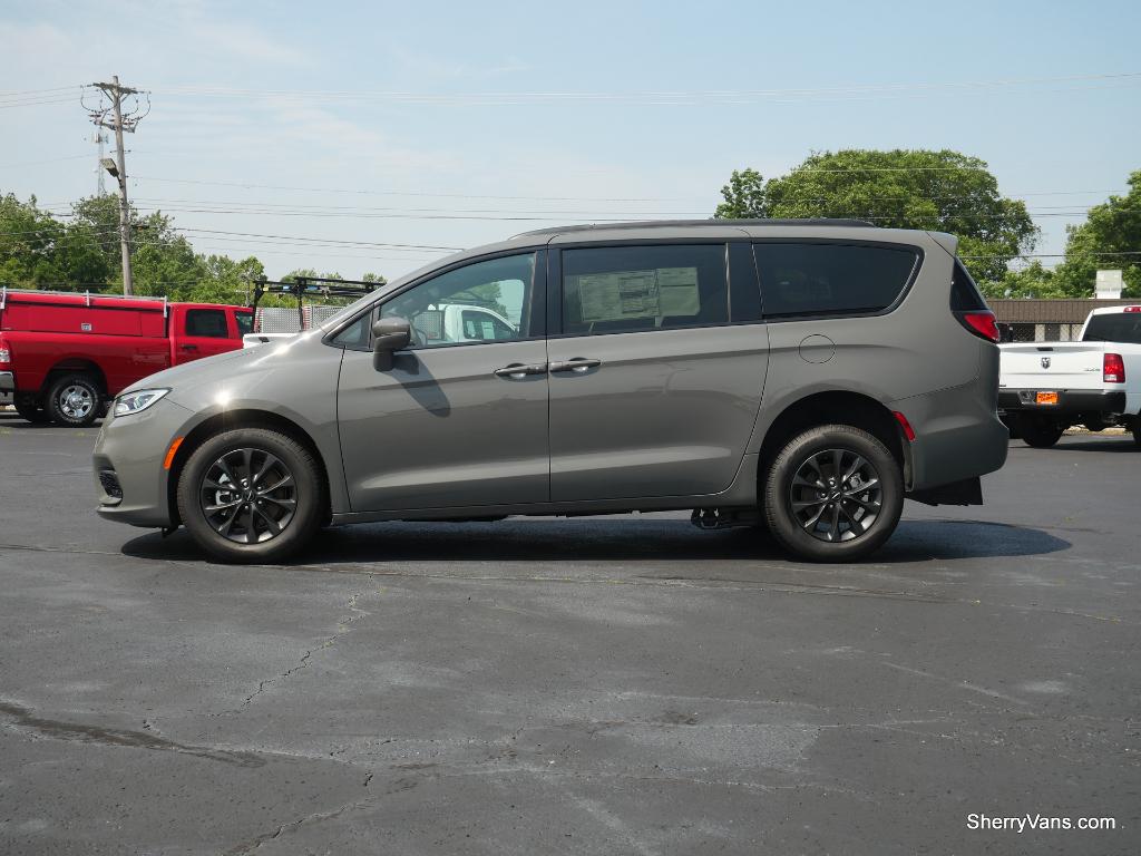 2022 Chrysler Pacifica – ATS Rear-Entry Mobility | 30832T | Conversion ...